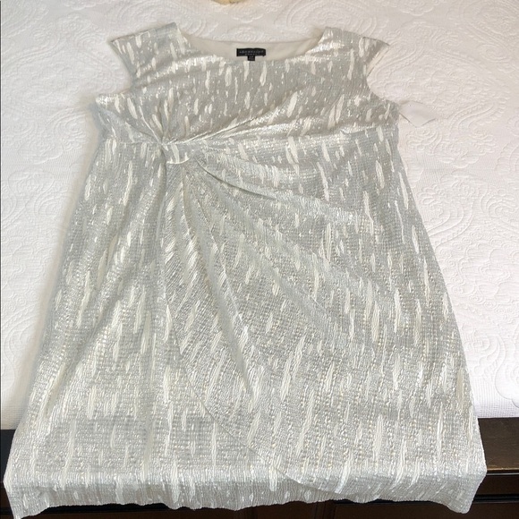 Connected Woman Plus Short Sleeve Silver Metallic Midi Dress Size 22W - Picture 12 of 14